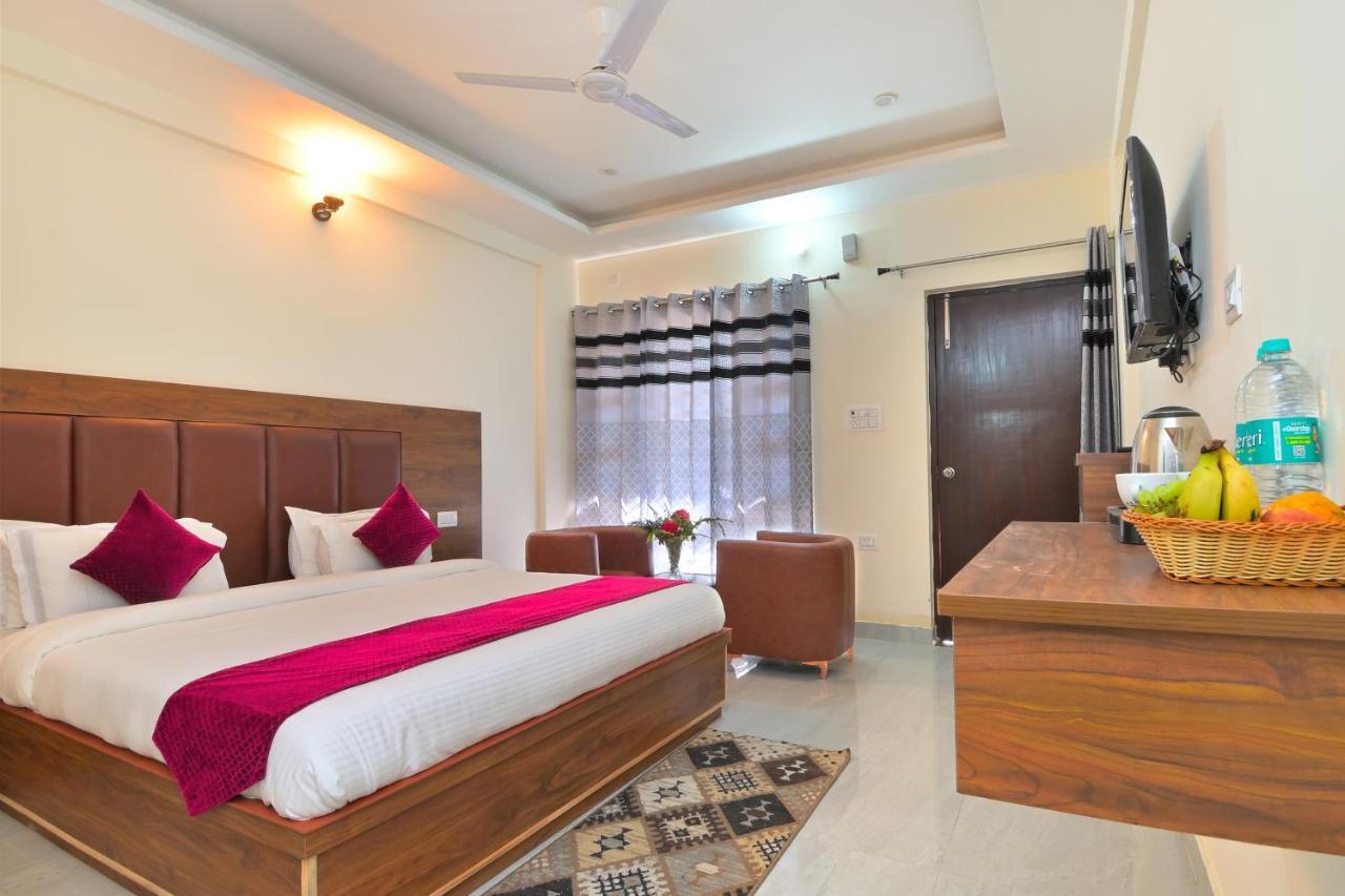La Riqueza Dhanolti View # Near To Eco Park & Surkanda Devi Temple # Mountain View Rooms With Balcony # Big Parking # Customer Favourite Hotel Dhanaulti Dış mekan fotoğraf