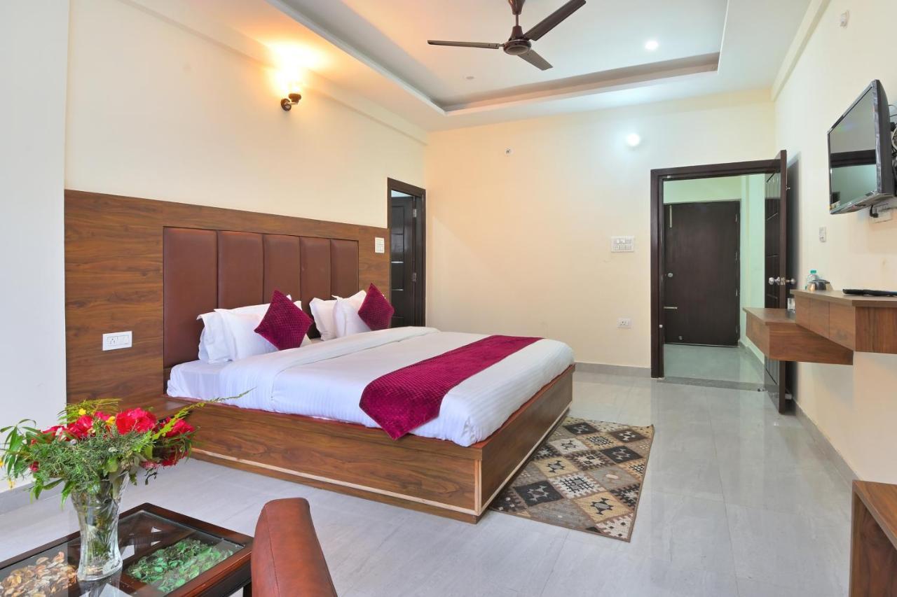 La Riqueza Dhanolti View # Near To Eco Park & Surkanda Devi Temple # Mountain View Rooms With Balcony # Big Parking # Customer Favourite Hotel Dhanaulti Dış mekan fotoğraf