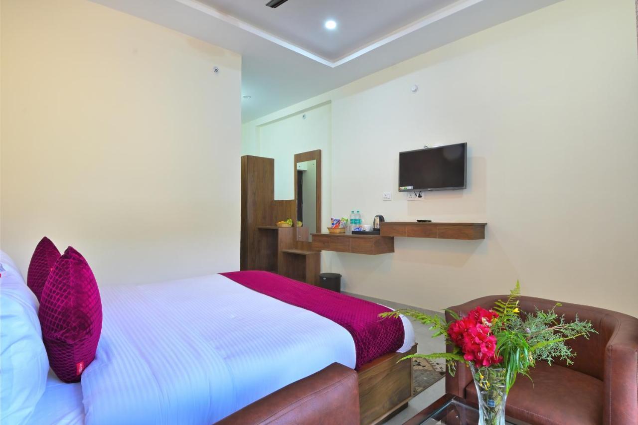 La Riqueza Dhanolti View # Near To Eco Park & Surkanda Devi Temple # Mountain View Rooms With Balcony # Big Parking # Customer Favourite Hotel Dhanaulti Dış mekan fotoğraf